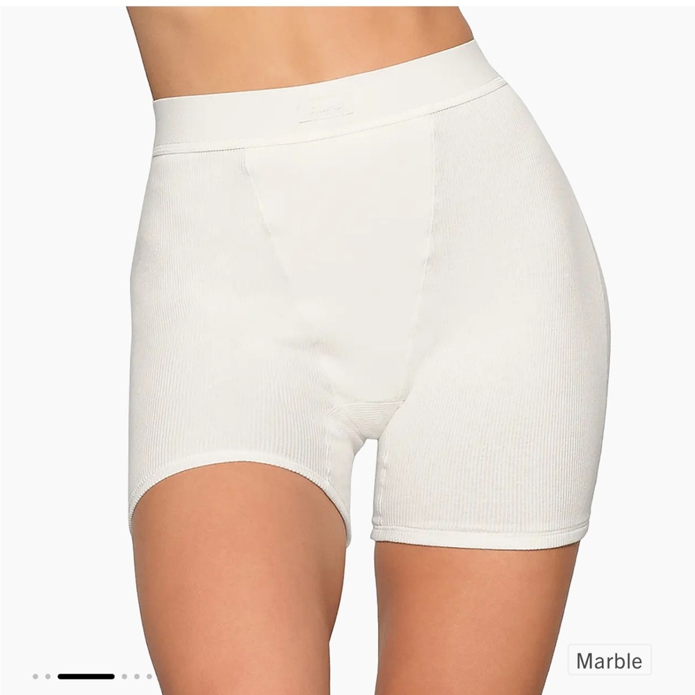 Skims white shorts